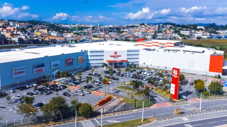 Shoppings do Alto Tietê oferecem 81 vagas de emprego nesta terça-feira; confira lista