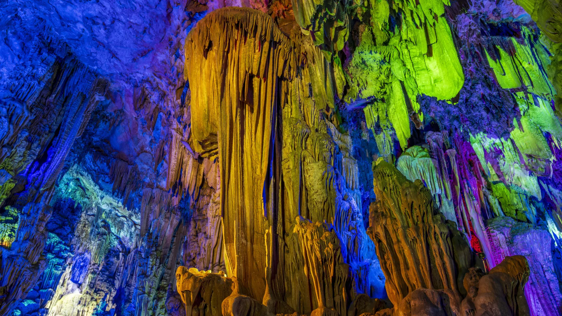as-melhores-atracoes-subterraneas-do-mundo