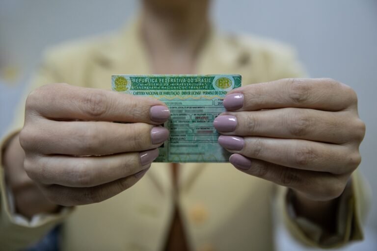 governo-quer-acabar-com-a-obrigatoriedade-de-aulas-em-autoescolas-para-tirar-a-cnh