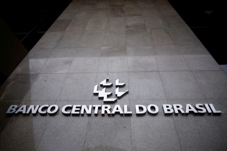 apos-10-meses-subindo-juros,-bc-deve-concluir-ciclo-de-alta-e-iniciar-periodo-longo-de-manutencao