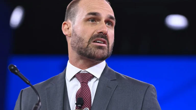 ‘sensacao-de-missao-cumprida’,-diz-eduardo-bolsonaro-apos-sancao-de-trump-a-moraes