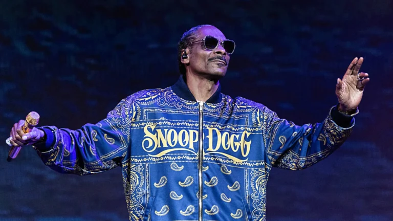 snoop-dogg-se-junta-a-modric-e-compra-parte-de-time-da-inglaterra