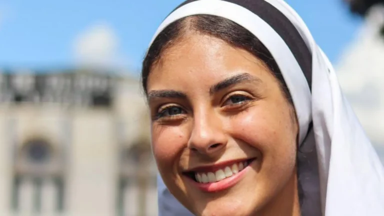 “ja-fui-miss”:-freira-brasileira-viraliza-na-internet-devido-a-sua-beleza