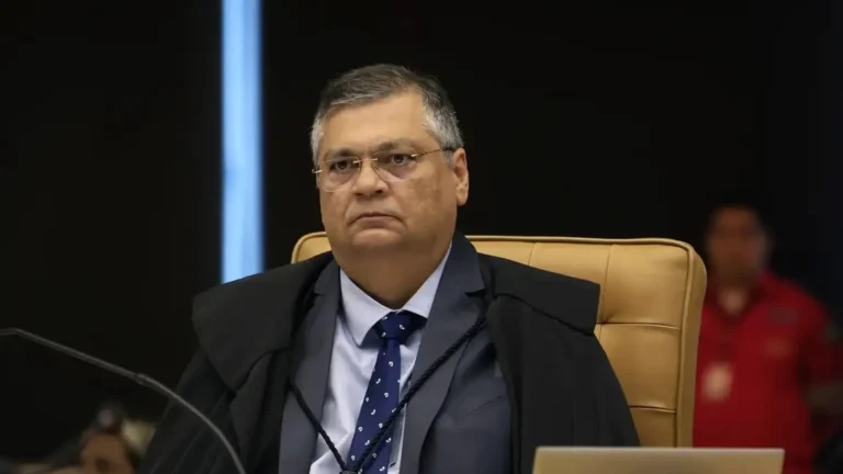 dino-decide-que-leis-estrangeiras-jamais-valem-involuntariamente-no-brasil