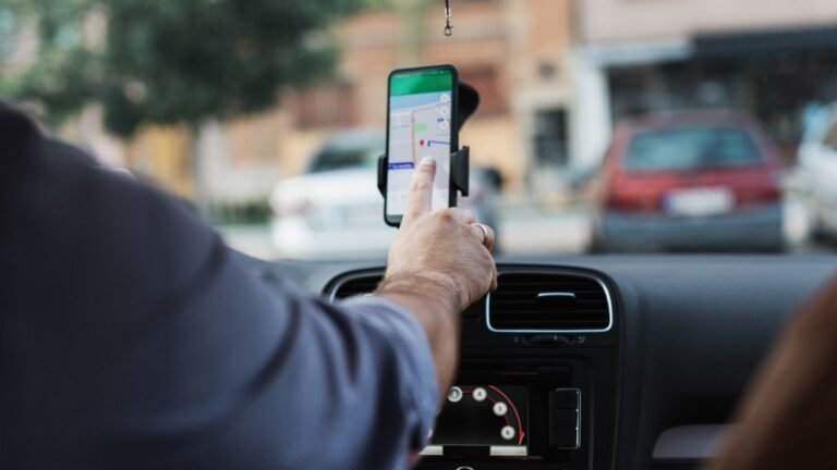 narrador-na-congresso-quer-votar-ate-dezembro-regulamentacao-de-trabalhadores-de-app
