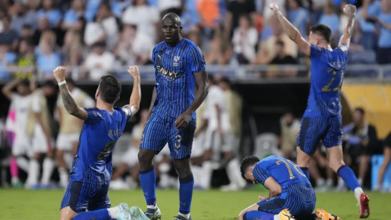 brasileiros-decidem,-e-al-hilal-elimina-o-city-em-jogo-de-reviravoltas