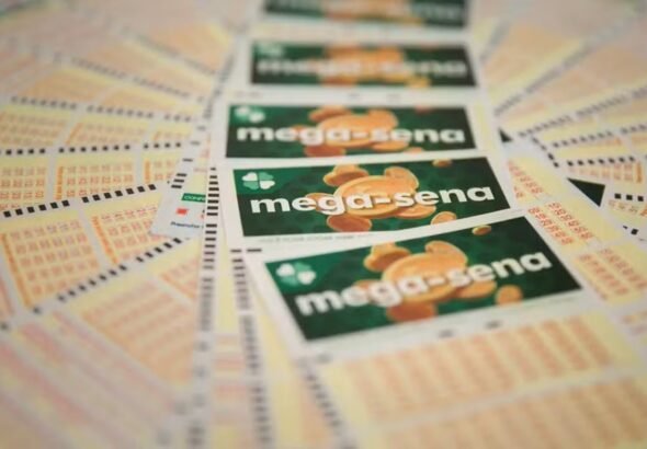 mega-sena:-aposta-unica-do-parana-acerta-canto-e-fatura-mais-de-r$-98-milenio;-veja-municipio