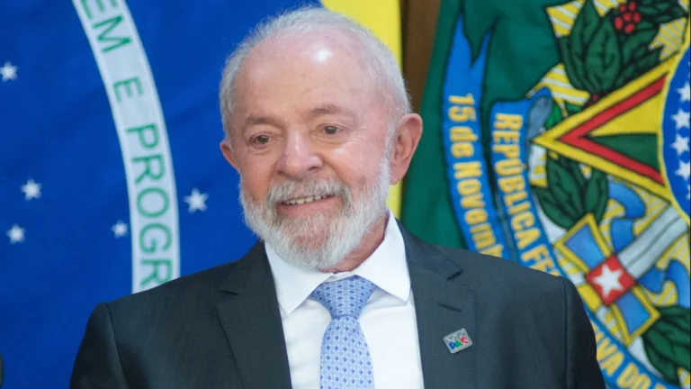 lula-anuncia-r$-9,7-bilhoes-para-o-meio-coletivo