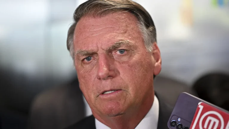 mais-de-3,3-milenio-pessoas-querem-seguir-brocardo-de-bolsonaro