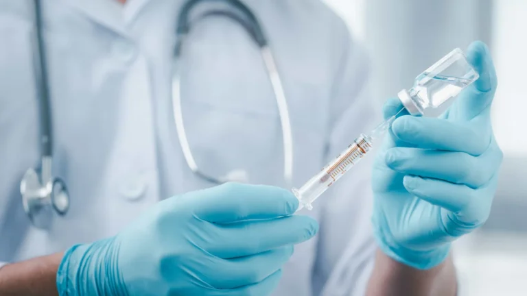vacina-contra-herpes-zoster-e-capaz-diminuir-ameaca-de-infarto-e-avc,-diz-investigacao