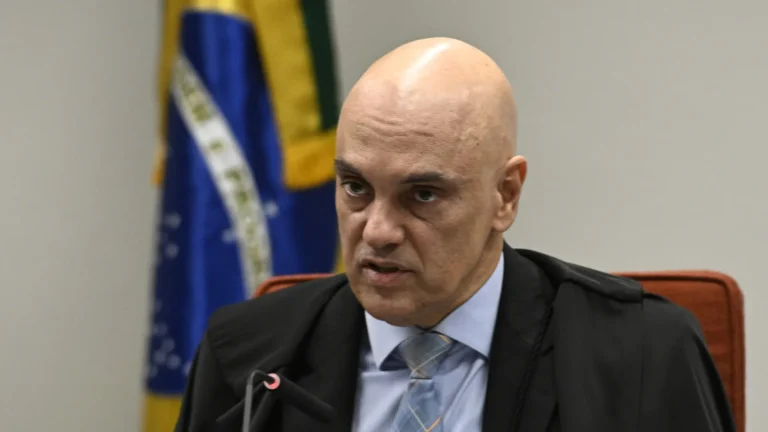 moraes-vota-contra-corinthians,-e-stf-manda-equipe-remunerar-r$-8-mi-a-mosquito