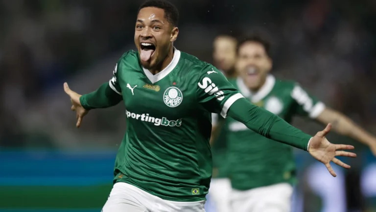 palmeiras-domina-corinthians-na-redondel,-porem-faz-gol-contra-e-unico-empata-derbi