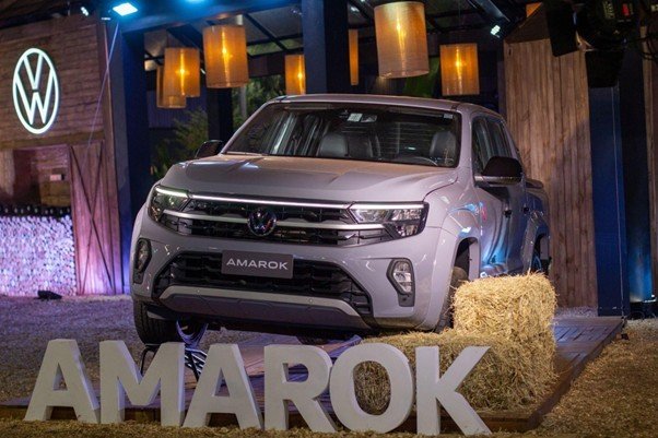 volks-celebra-o-amargoso-e-o-sertanejo-com-edicao-limitada-da-amarok-v6