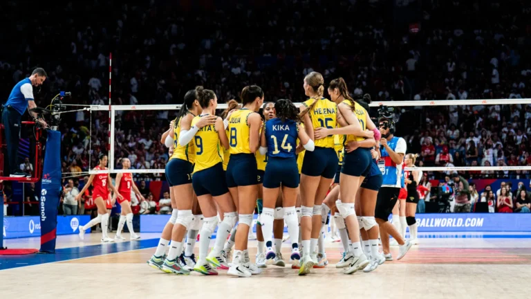 brasil-vence-novamente-a-franca-e-avanca-as-semifinais-do-estrangeiro-de-volei