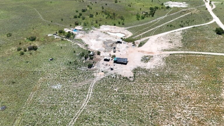 Ministra Sonia Guajajara diz que governo monitora garimpo na Raposa Serra do Sol e planeja operações para conter invasores