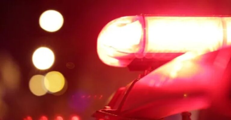 Homem é morto a tiros dentro de barbearia em Governador Valadares