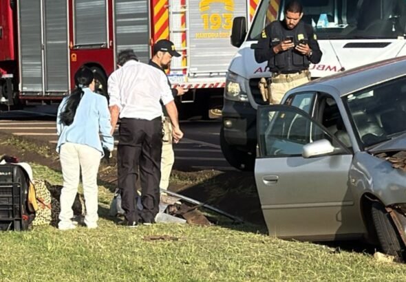 Oito pessoas ficam feridas após carro invadir pista contrária na BR-277, em Cascavel