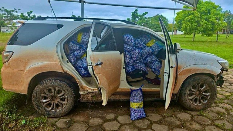 PRF apreende carro clonado com 1,5 tonelada de alho contrabandeado da Guiana