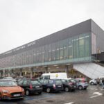 Homem morre ao ser sugado por motor de avião em aeroporto na Itália
