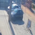 Caminhão atinge moto e deixa duas pessoas em estado grave, em Saquarema; VÍDEO