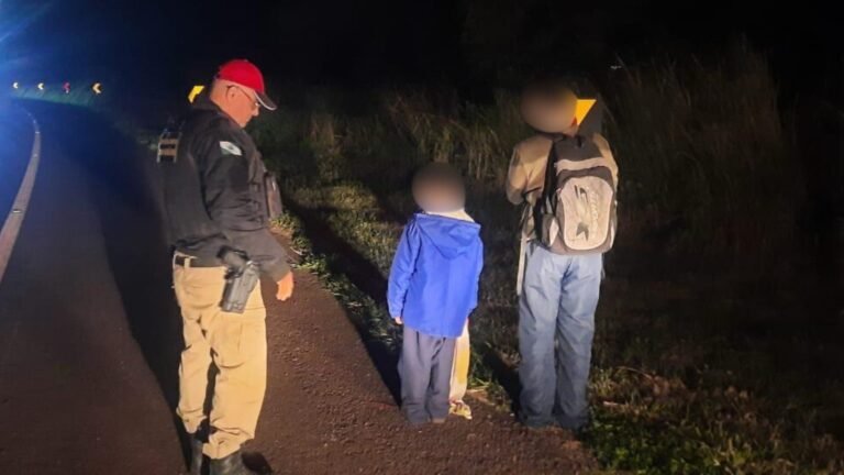 Crianças são encontradas andando em rodovia do PR após fuga para ver influenciador; caso não envolve criador, diz polícia