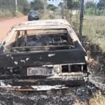 Três corpos carbonizados são encontrados dentro de carro em Cabo Frio