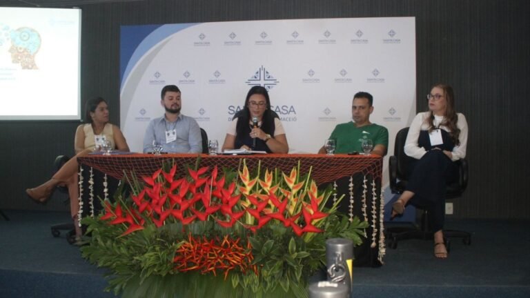 Santa Casa de Maceió debate desafios da psicologia hospitalar em simpósio