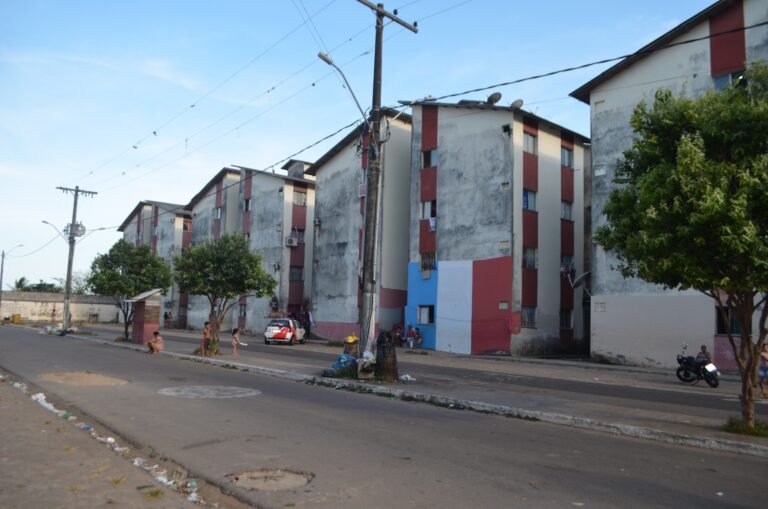Grafiteira encerra jornada nacional no conjunto Mucajá, no AP: 'hip-hop pulsa forte nessa comunidade'