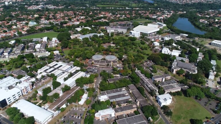 Unicamp isenta 9,4 mil de pagar taxa do vestibular 2026; veja como consultar