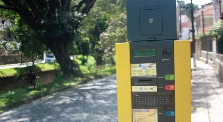 Estacionamento rotativo de Petrópolis terá contrato prorrogado e mudanças no sistema