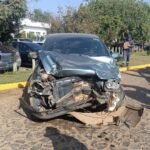 Servidor de prefeitura do Paraná é preso após bater em carro com veículo oficial, deixar casal ferido e apresentar CNH falsificada à polícia