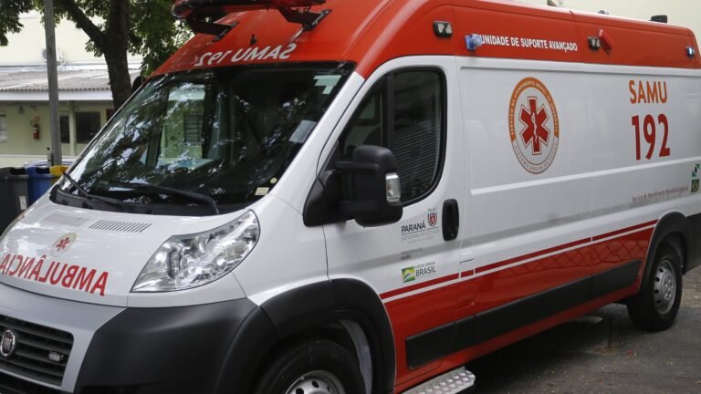 Jovem morre após passar mal em viagem de ônibus, e socorristas encontram 26 iPhones colados ao corpo dela, em Guarapuava