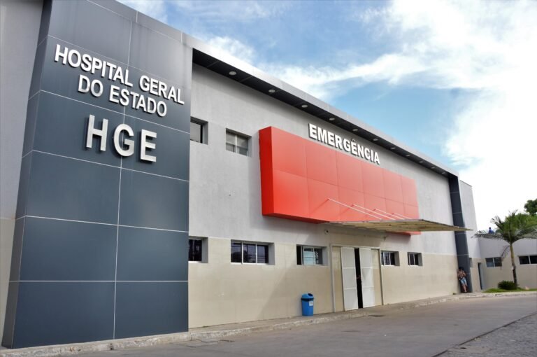 Jovem entregador é baleado na cabeça em tentativa de homicídio no Tabuleiro do Martins, Maceió