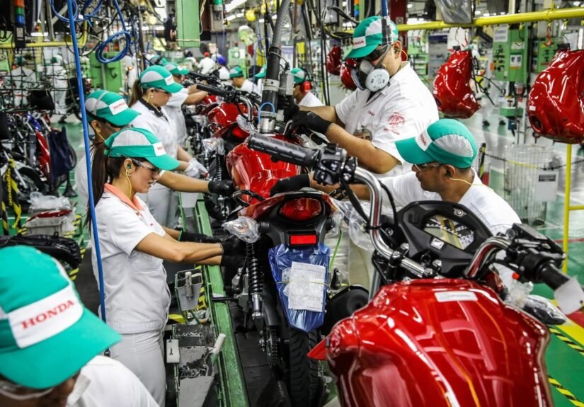 'Tarifaço' dos EUA acende alerta no Polo Industrial de Manaus