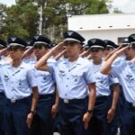 FORMATURA - Novos  alunos  da  EPCAR  recebem  platinas  para  início  do  ano  letivo