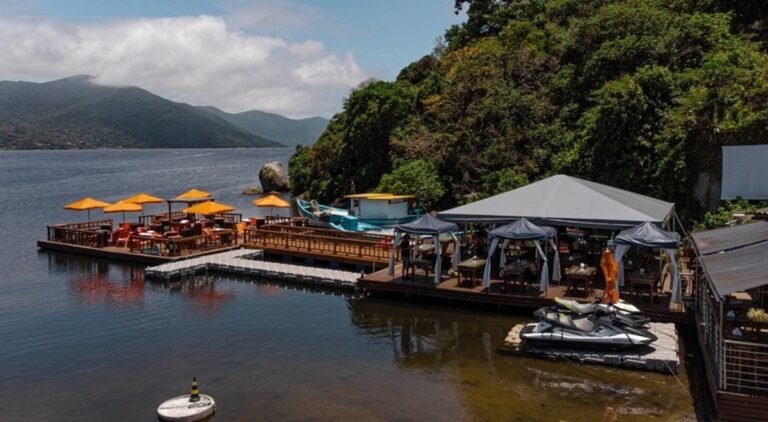 Justiça manda demolir restaurante construído às margens da Lagoa da Conceição, em Florianópolis