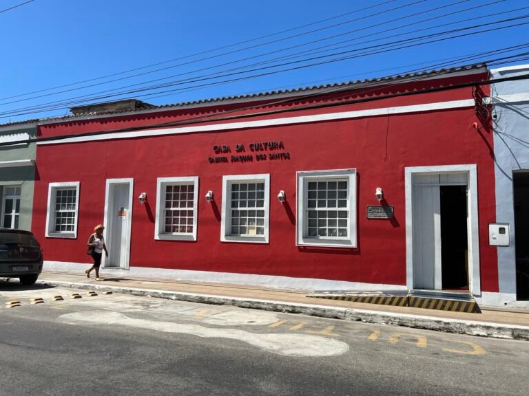 Casa da Cultura aldeense recebe concerto de voz e violão