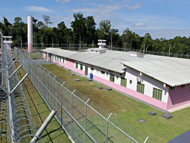 Agente penitenciário é preso suspeito de estuprar detenta durante transferência no Amazonas