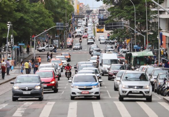 Programa permite que paranaenses quitem dívidas e multas com desconto de 95%; veja como funciona