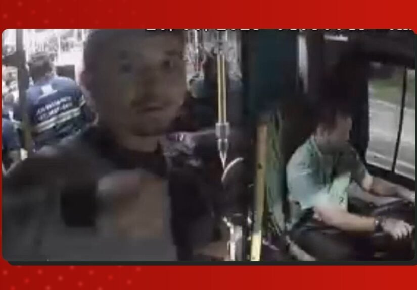 Câmeras de segurança registram assalto a ônibus da linha 358 em Manaus; VÍDEO