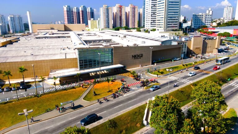 Shoppings do Alto Tietê têm mais de 70 vagas de emprego nesta terça-feira; confira lista