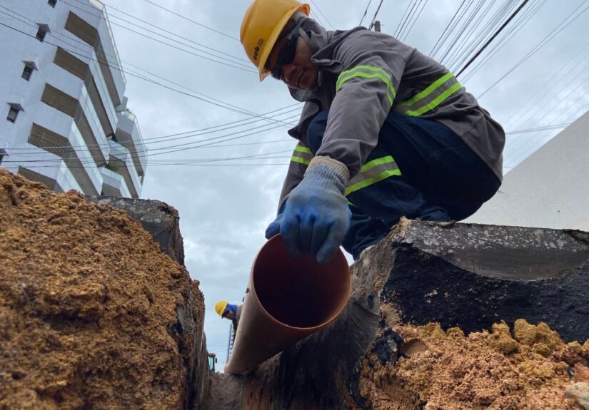 Trata Bem Manaus: obras de esgotamento sanitário seguem em 12 áreas da cidade