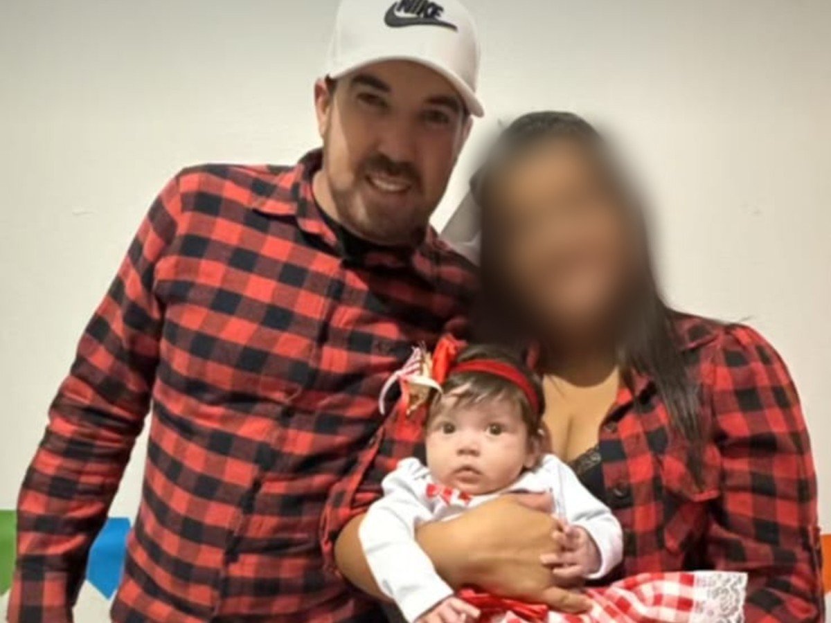 Casal que sofreu acidente em MG celebrava 1ª filha e tinha casamento marcado; pai e bebê morreram, e mãe está em coma