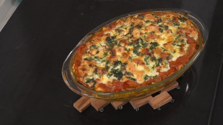 Aprenda a fazer xerém gratinado com frango desfiado no Chef JPB