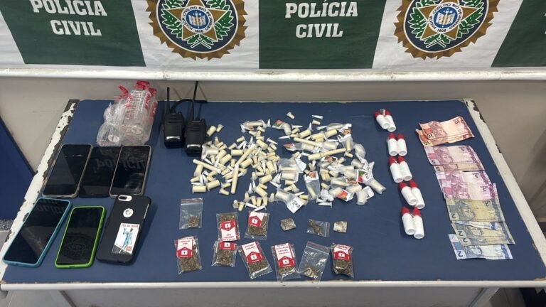 Três homens são presos por suspeita de tráfico de drogas em Angra dos Reis