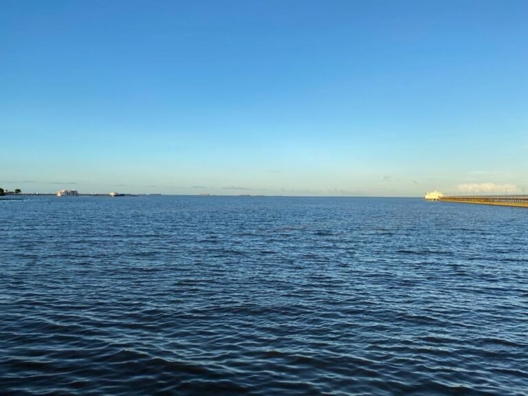 Embarcação que seguia de Macapá para Afuá naufraga; ninguém ficou ferido 