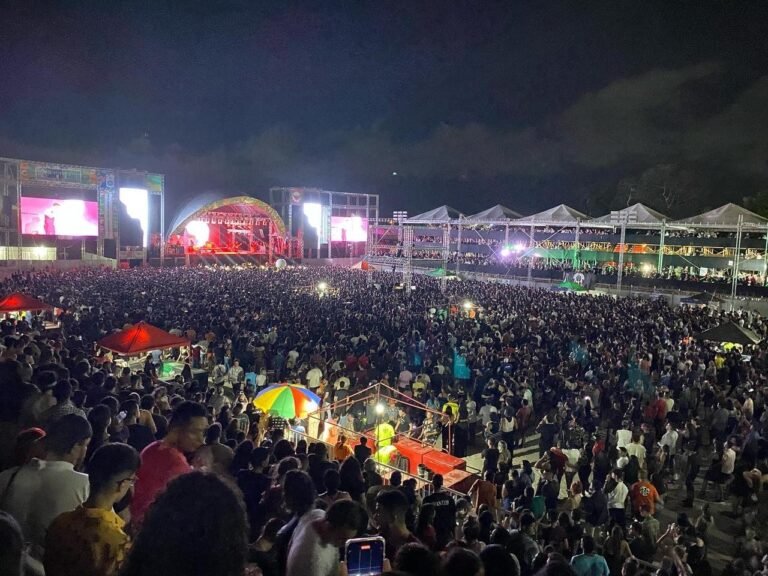 Expofeira 2025: banda Calcinha Preta e Limão com Mel fazem abertura do evento no Amapá