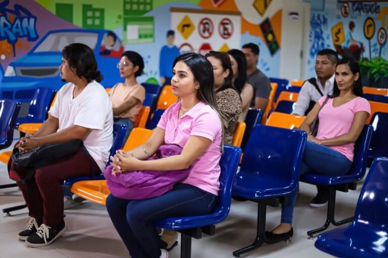 Detran-AM oferece 360 vagas gratuitas em cursos de direção, mecânica e outros; saiba como participar