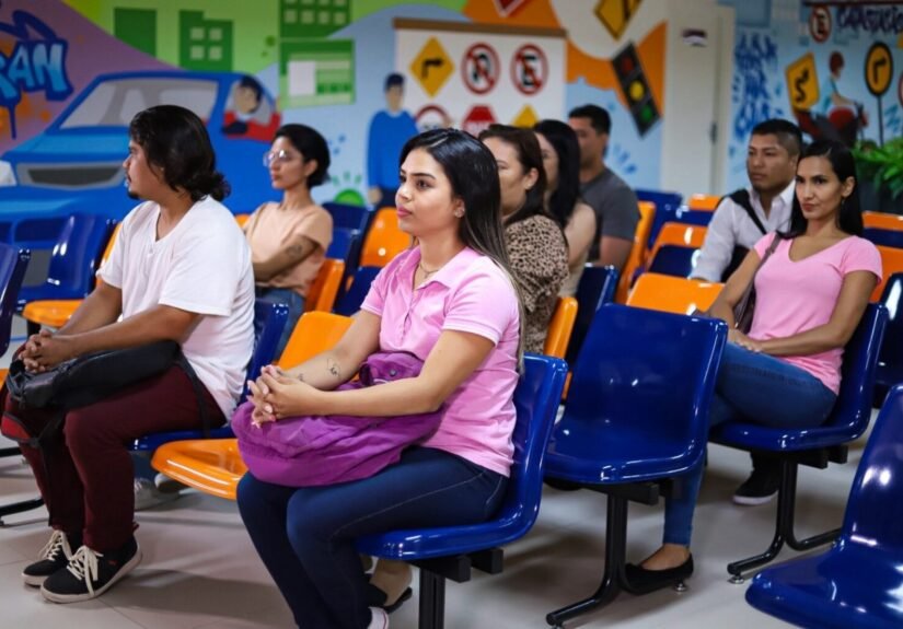 Detran-AM oferece 360 vagas gratuitas em cursos de direção, mecânica e outros; saiba como participar