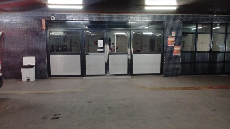Único centro de tratamento de queimados do RN tem obra parada há 1 ano e pacientes no corredor; 'Fundo do poço', diz coordenador